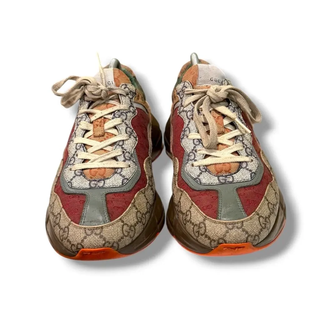 Gucci extremely clean